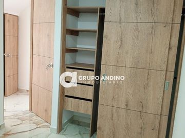 Se Vender Apartamento Penthouse Edificio Tower 44 - Girón