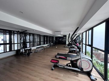 Exclusivo Departamento Amoblado San Isidro - 2 Cuadras Del Parque Olivar