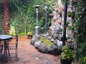 CASA VENTA/RENTA en zona dorada