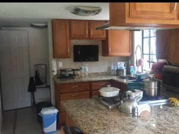 CASA VENTA/RENTA en zona dorada