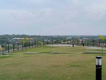 143 sqm 2- bedroom penthouse with golf rights condotel for sale in One Tectona Liloan Cebu