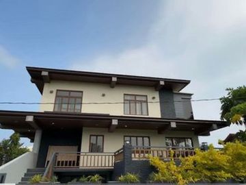 4BR House in Grand Centennial Subdivision for Sale