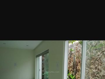 Town House Mewah siap huni 2lantai murah dibintaro sektor 3 diciputat,tangsel