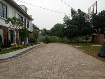 Town House Mewah siap huni 2lantai murah dibintaro sektor 3 diciputat,tangsel