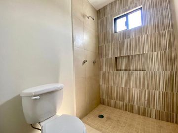Casa en Venta en SLP en Priv. de los Reyes