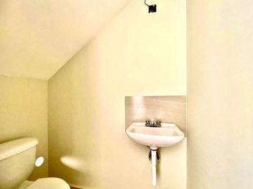 Casa en Venta en SLP en Priv. de los Reyes