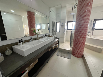 Exclusivo apartamento de 300 m2 en el barrio caudal