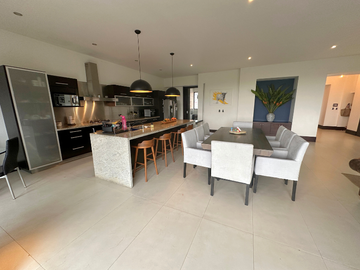 Exclusivo apartamento de 300 m2 en el barrio caudal
