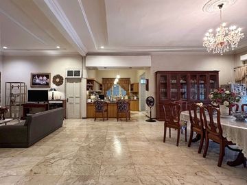 RUMAH at Jl BANGKA, KEMANG, JAKSEL