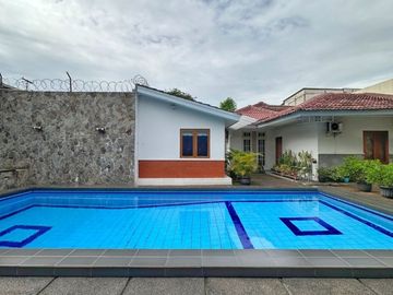 RUMAH at Jl BANGKA, KEMANG, JAKSEL
