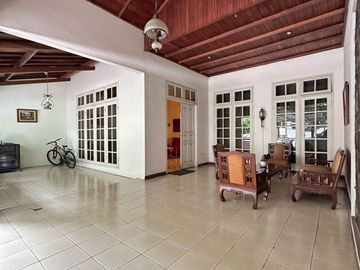 RUMAH at Jl BANGKA, KEMANG, JAKSEL