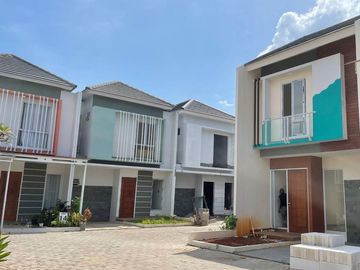 DIJUAL RUMAH CLUSTER BARU 2 LANTAI SYARIAH MURAH DI PERUMAHAN PINANG PAMULANG JUAL DEKAT UNPAM