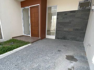 DIJUAL RUMAH CLUSTER BARU 2 LANTAI SYARIAH MURAH DI PERUMAHAN PINANG PAMULANG JUAL DEKAT UNPAM