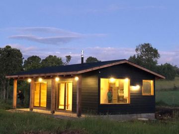 Z O N A S U R . C L Venta Casa Habitación con 2 cabañas anexas.