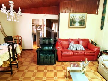LINDA CASA DE 5 DORMITORIOS EN PASAJE TRANQUILO Y SEGURO, COMUNA DE SAN JOAQUÍN