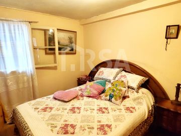 LINDA CASA DE 5 DORMITORIOS EN PASAJE TRANQUILO Y SEGURO, COMUNA DE SAN JOAQUÍN