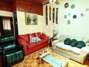 LINDA CASA DE 5 DORMITORIOS EN PASAJE TRANQUILO Y SEGURO, COMUNA DE SAN JOAQUÍN