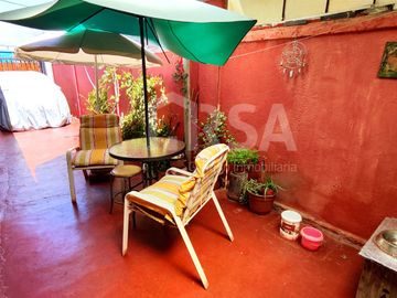 LINDA CASA DE 5 DORMITORIOS EN PASAJE TRANQUILO Y SEGURO, COMUNA DE SAN JOAQUÍN
