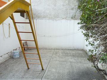CASA EN VENTA LOMAS SLP