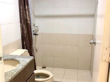 Astoria Plaza | Two Bedroom 2BR Condo Unit For Sale - #4100