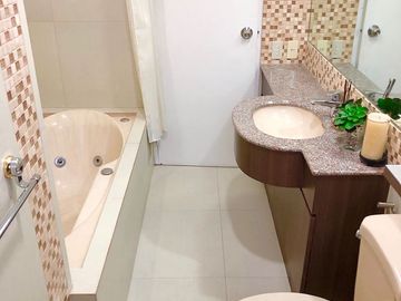 Astoria Plaza | Two Bedroom 2BR Condo Unit For Sale - #4100