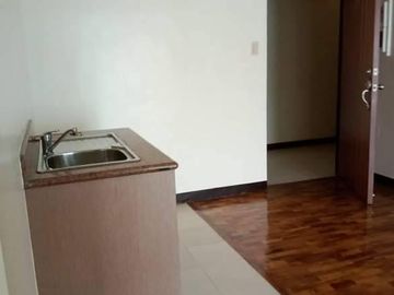 rent to own condo in makati NEAR MAKATI MEDICAL CENTER OSPITAL NEAR DON CHINO ROCES AVE