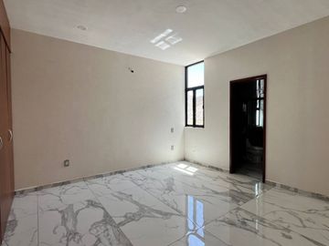 Casa en Venta en Lomas de Chapultepec con 280m2 de terreno