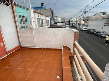 Casa en Venta en Los Héroes Tecamac