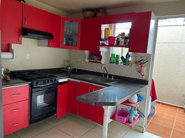 Casa en Venta en Los Héroes Tecamac