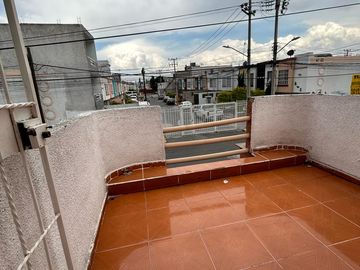 Casa en Venta en Los Héroes Tecamac