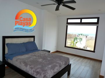 Casa Nueva Frente Al Mar de Venta en Playas, Sector El Pelado, Zona Privada