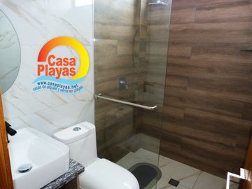 Casa Nueva Frente Al Mar de Venta en Playas, Sector El Pelado, Zona Privada