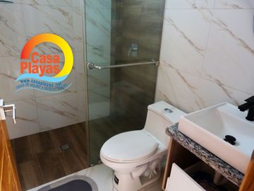 Casa Nueva Frente Al Mar de Venta en Playas, Sector El Pelado, Zona Privada