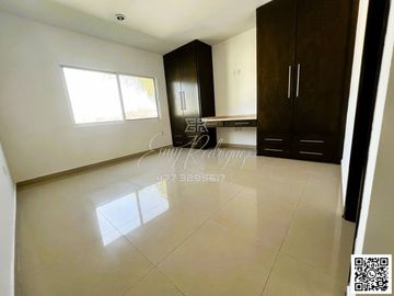 CASA EN VENTA CAÑADA NORTE, DE LUJO, 4 REC. UNA ABAJO, EQUIPADA, DOBLE ALTURA