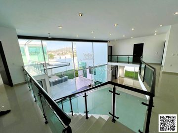 CASA EN VENTA CAÑADA NORTE, DE LUJO, 4 REC. UNA ABAJO, EQUIPADA, DOBLE ALTURA