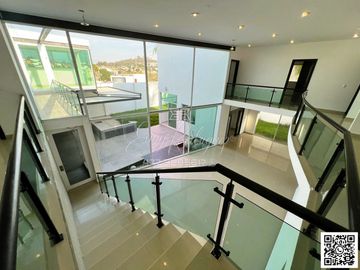 CASA EN VENTA CAÑADA NORTE, DE LUJO, 4 REC. UNA ABAJO, EQUIPADA, DOBLE ALTURA
