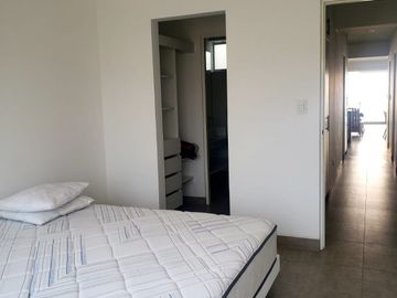 ALQUILER DE DEPARTAMENTO EN CABALLEROS FRENTE AL MAR Y CON PISCINA POR TEMPORADA o POR MES