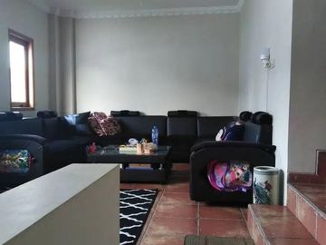 Rumah 2,5 Lantai Luas 97 di Borobudur Sukarno Hatta Suhat Malang