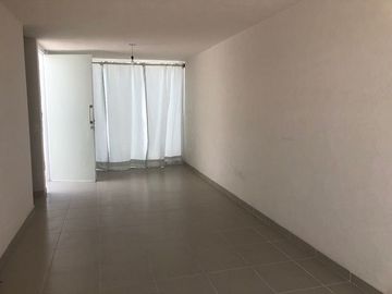 Casa en renta dos niveles en residencial la vida