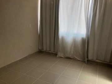 Casa en renta dos niveles en residencial la vida