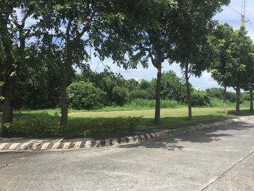 Present Vacant Lot For Sale in Manila Southwoods Residential Estates near the Golf Course