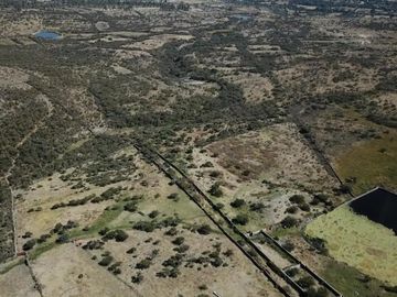 # Casco de Hacienda con Terreno en 420 Has en El Estado de Hidalgo.