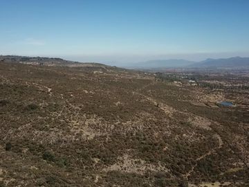 # Casco de Hacienda con Terreno en 420 Has en El Estado de Hidalgo.