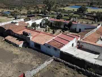 # Casco de Hacienda con Terreno en 420 Has en El Estado de Hidalgo.