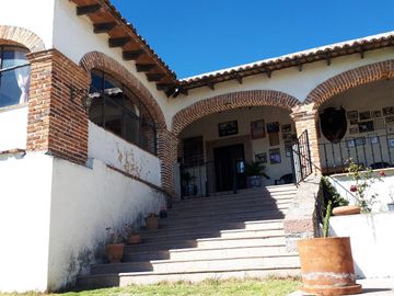 # Casco de Hacienda con Terreno en 420 Has en El Estado de Hidalgo.