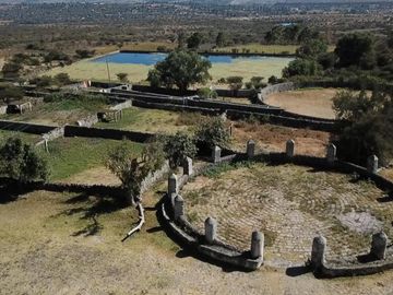 # Casco de Hacienda con Terreno en 420 Has en El Estado de Hidalgo.