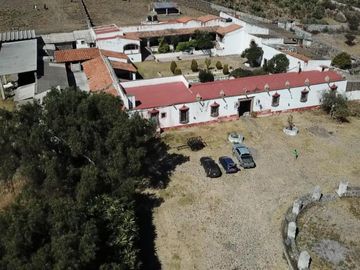 # Casco de Hacienda con Terreno en 420 Has en El Estado de Hidalgo.
