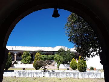 # Casco de Hacienda con Terreno en 420 Has en El Estado de Hidalgo.