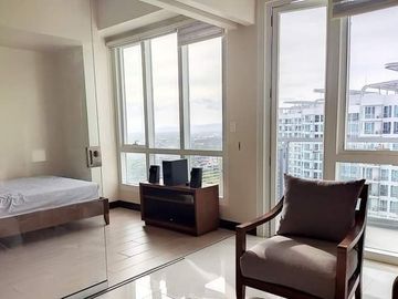 Beach Condo For Sale in Mactan