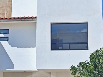 CASA  EN PREVENTA EN PEDREGAL DE SCHOENSTATT